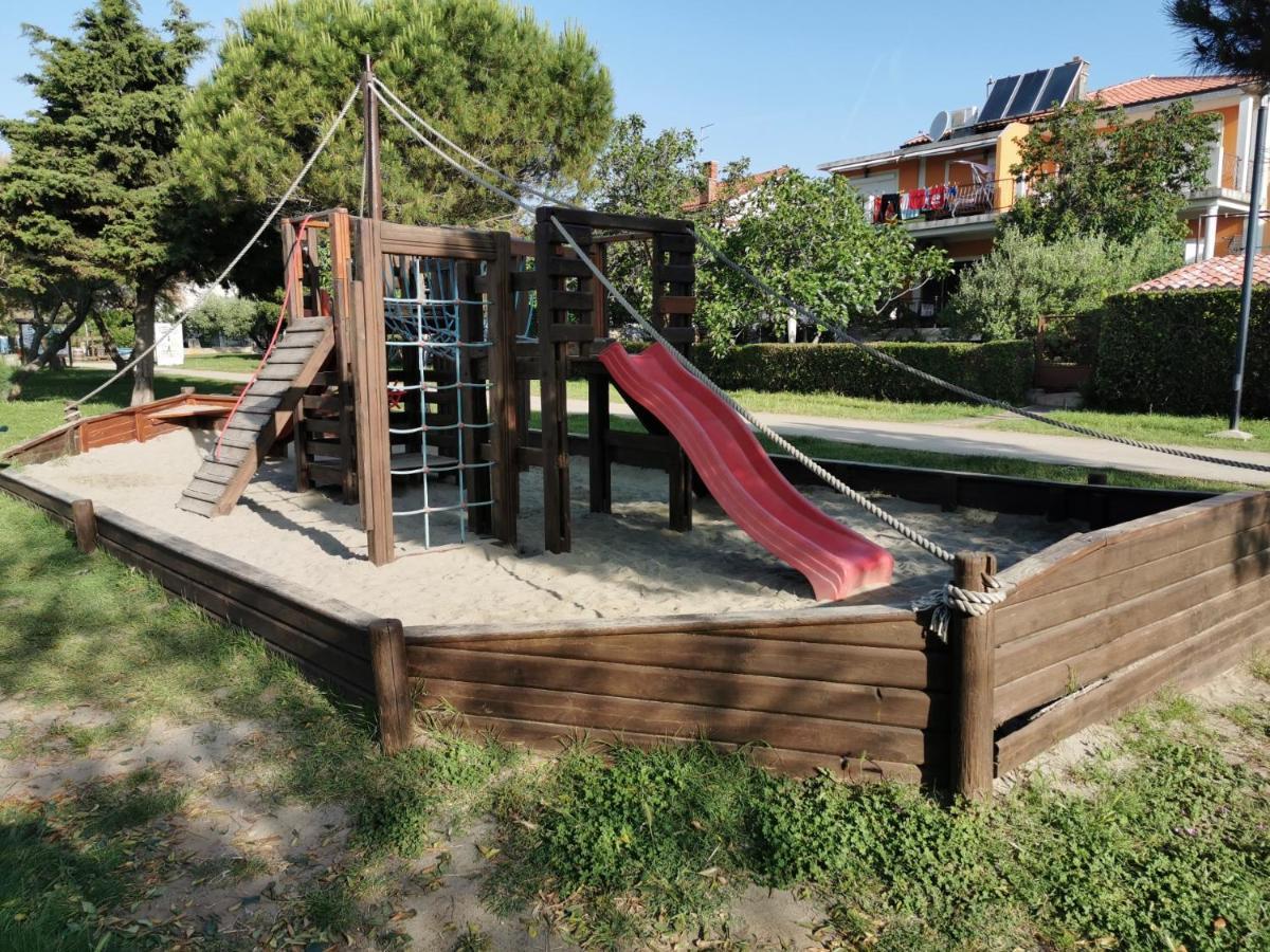 Ivan B&B, 5 Star Superior Room, Near The See And Park Novigrad Istria Exteriör bild