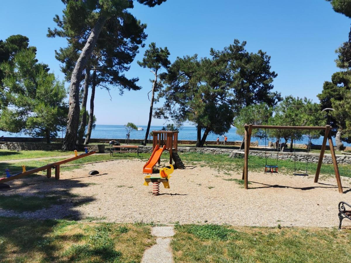 Ivan B&B, 5 Star Superior Room, Near The See And Park Novigrad Istria Exteriör bild